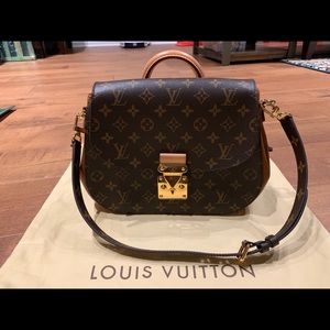 Authentic Louis Vuitton shoulder bag